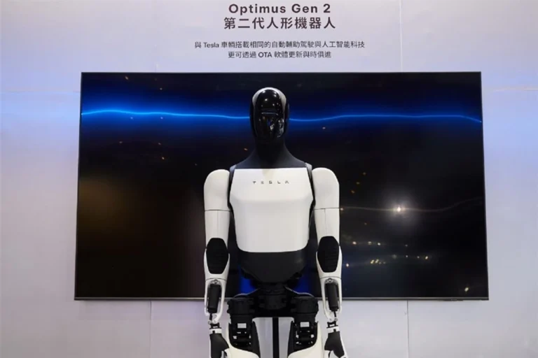 Automakers showcase humanoid robots as auto shows broaden scope