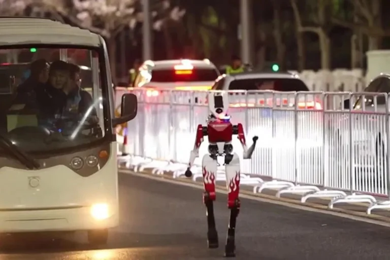 Beijing humanoid robot half marathon enters full test phase