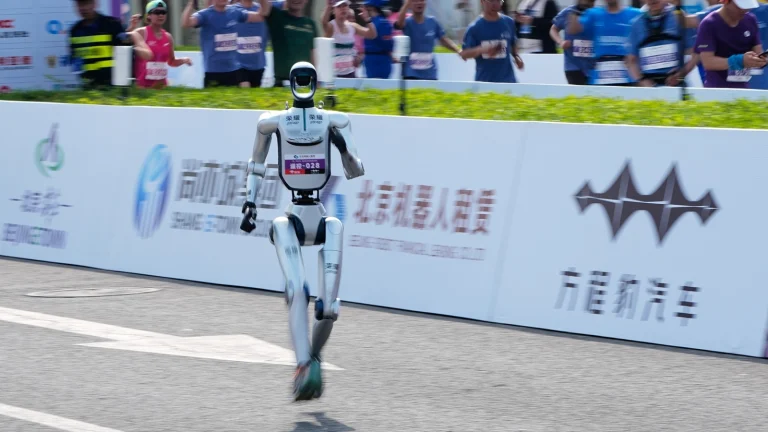 Humanoid robots outperform humans in Beijing half marathon