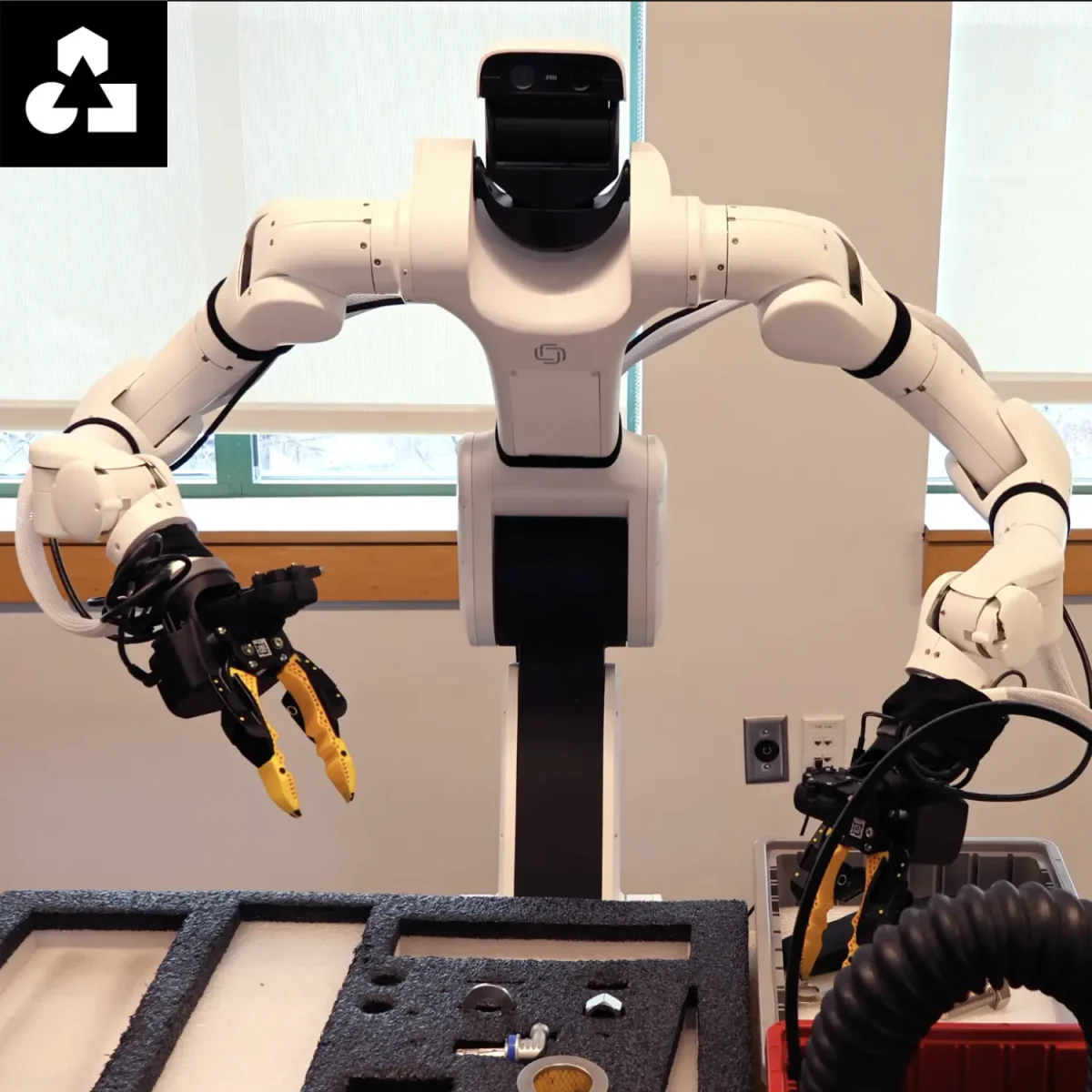 GEN-1 Foundation Model - Humanoid Guide