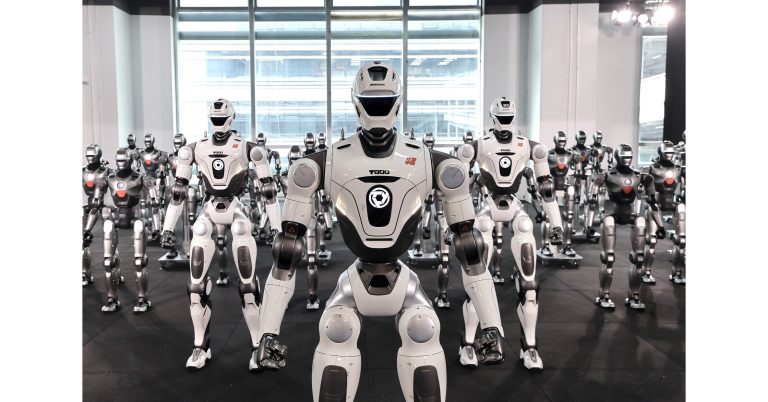 EngineAI T800 humanoid enters mass delivery from Shenzhen base