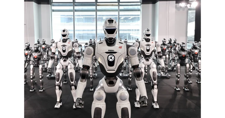 EngineAI T800 humanoid enters mass delivery from Shenzhen base