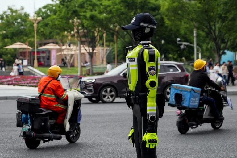 China assigns humanoid robot digital IDs for safety tracking