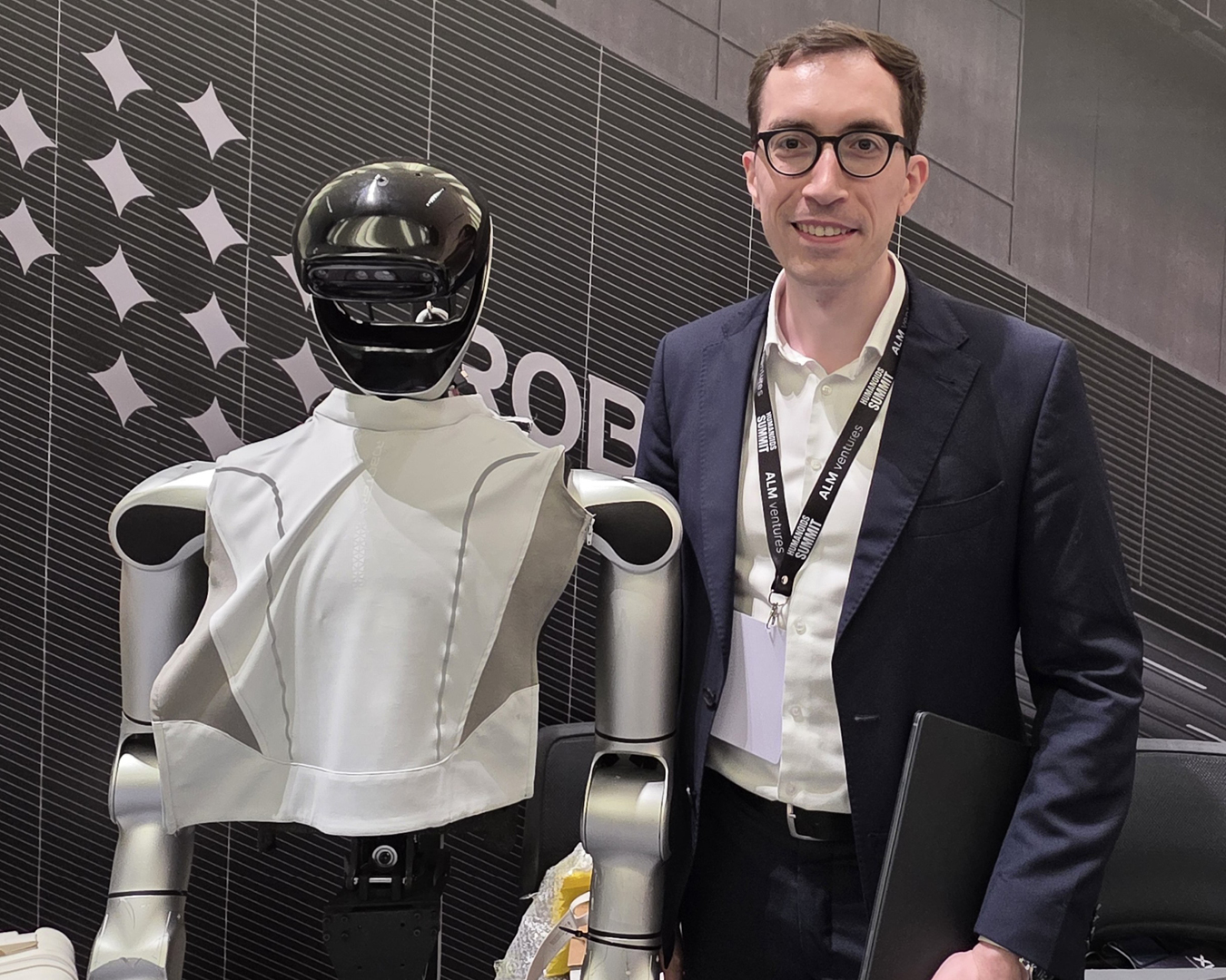 Robotera torso robot at the Humanoids Summit Tokyo