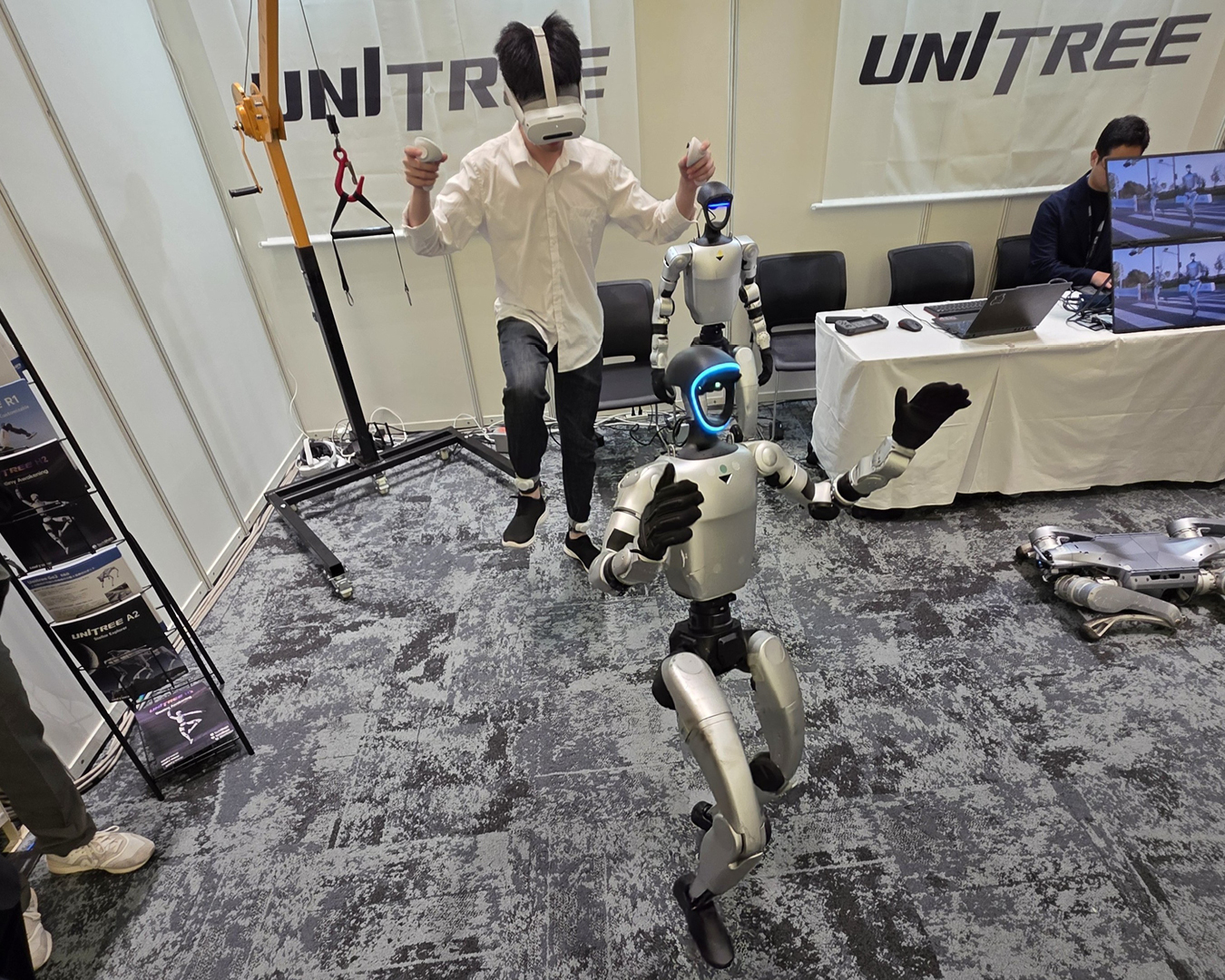Unitree G1 full-body teleoperation at the Humanoids Summit Tokyo