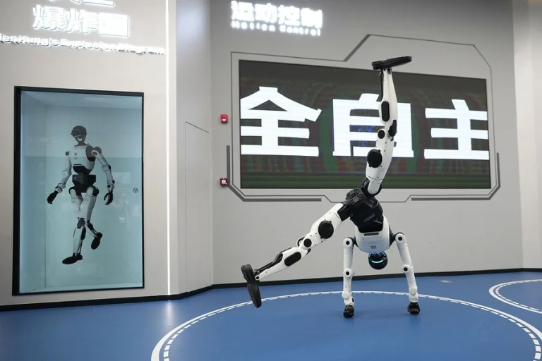 Agility pilots frame humanoid workforce debate at summit