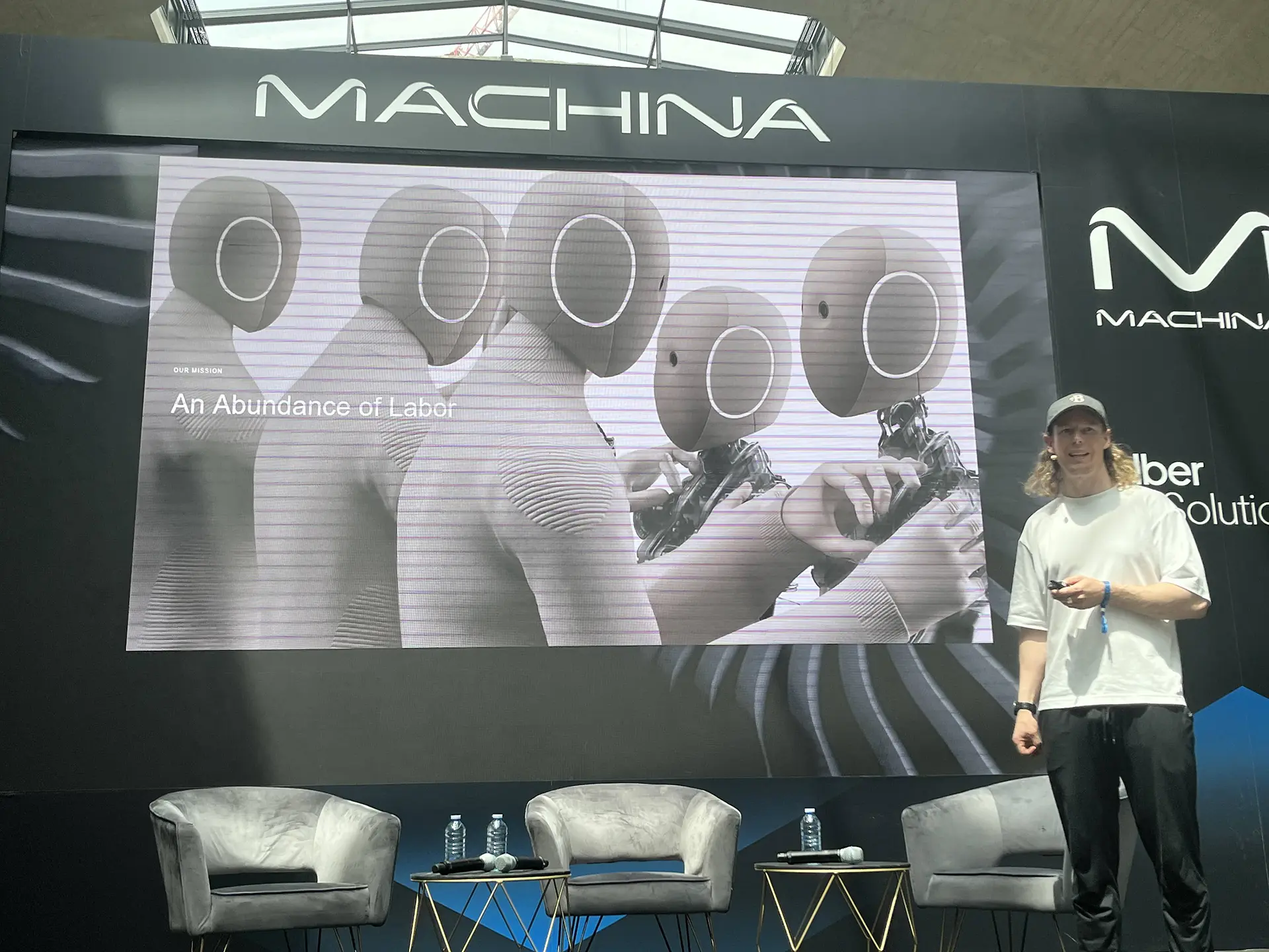 Bernt Børnich of 1X Technologies presenting An Abundance of Labor at Machina 2026