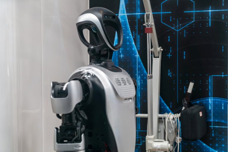 UC San Diego tests teleoperated humanoids in live surgery