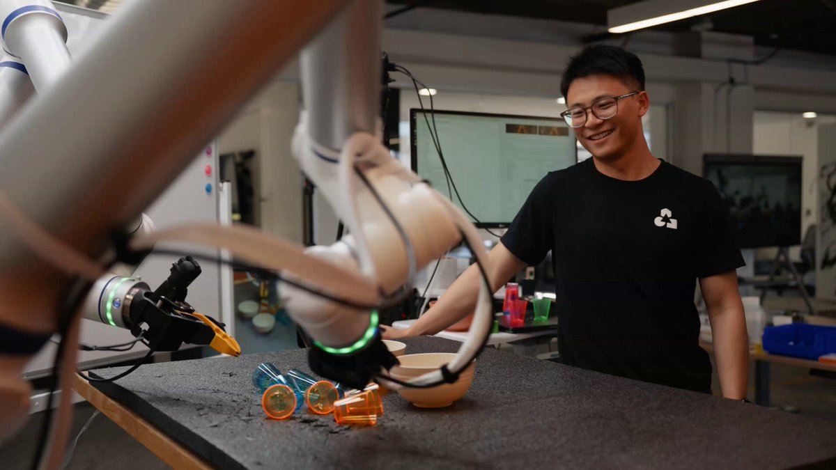Generalist unveils GEN-1.5 for one shot physical learning