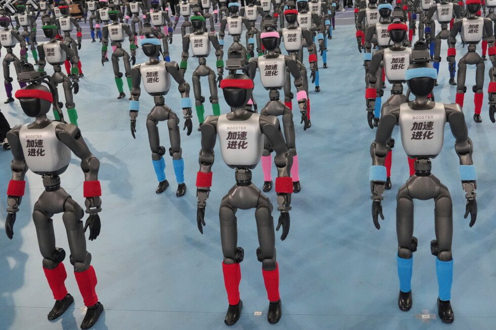 X-Humanoid posts 9.39 second 100 meter run in Beijing