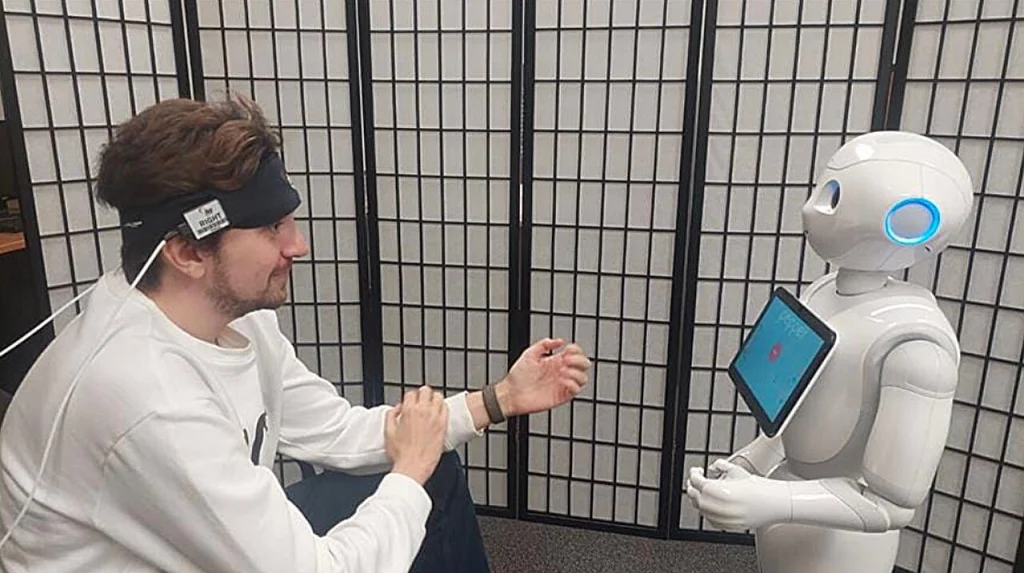 Pepper robot trust study finds social gestures can backfire