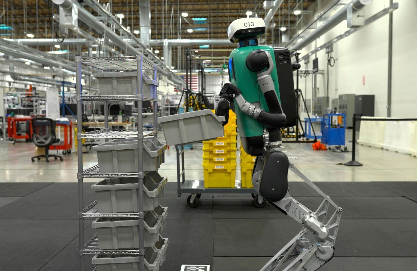 AGCO Digit pilot targets parts handling at Kansas factory