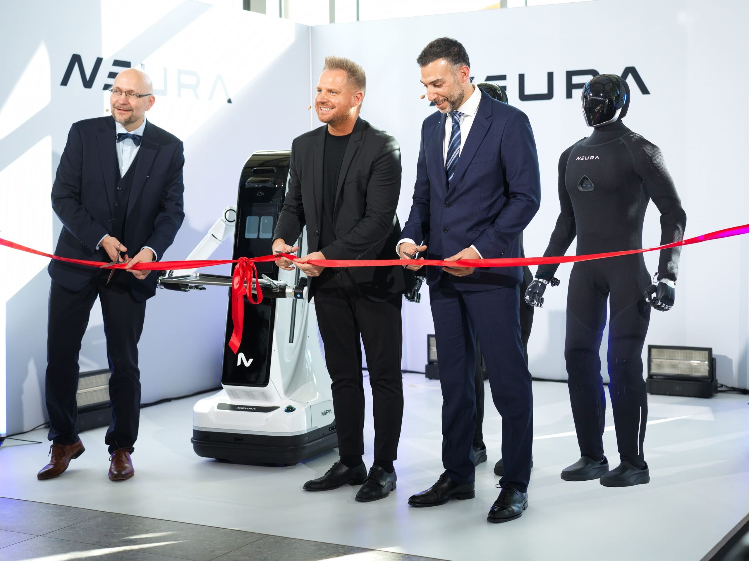 Neura unveils lighter 4NE1 Gen 4 as Munich RoboGym opens
